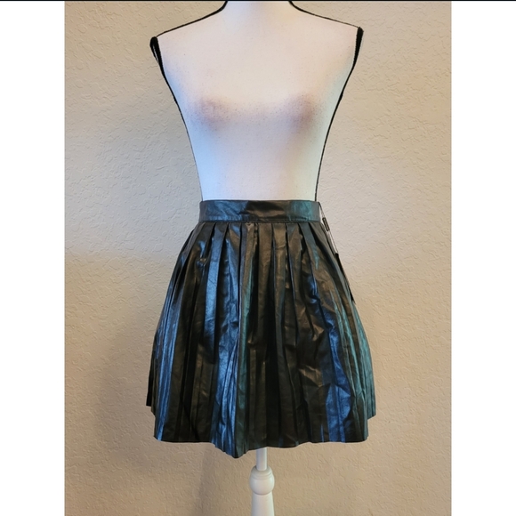 Black Faux Leather Pleated Skirt - Picture 1 of 4
